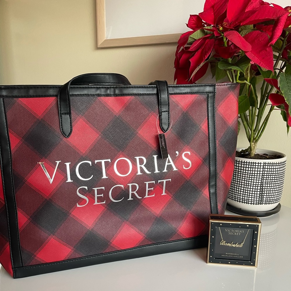 NWT VS Tote & Bombshell Necklace